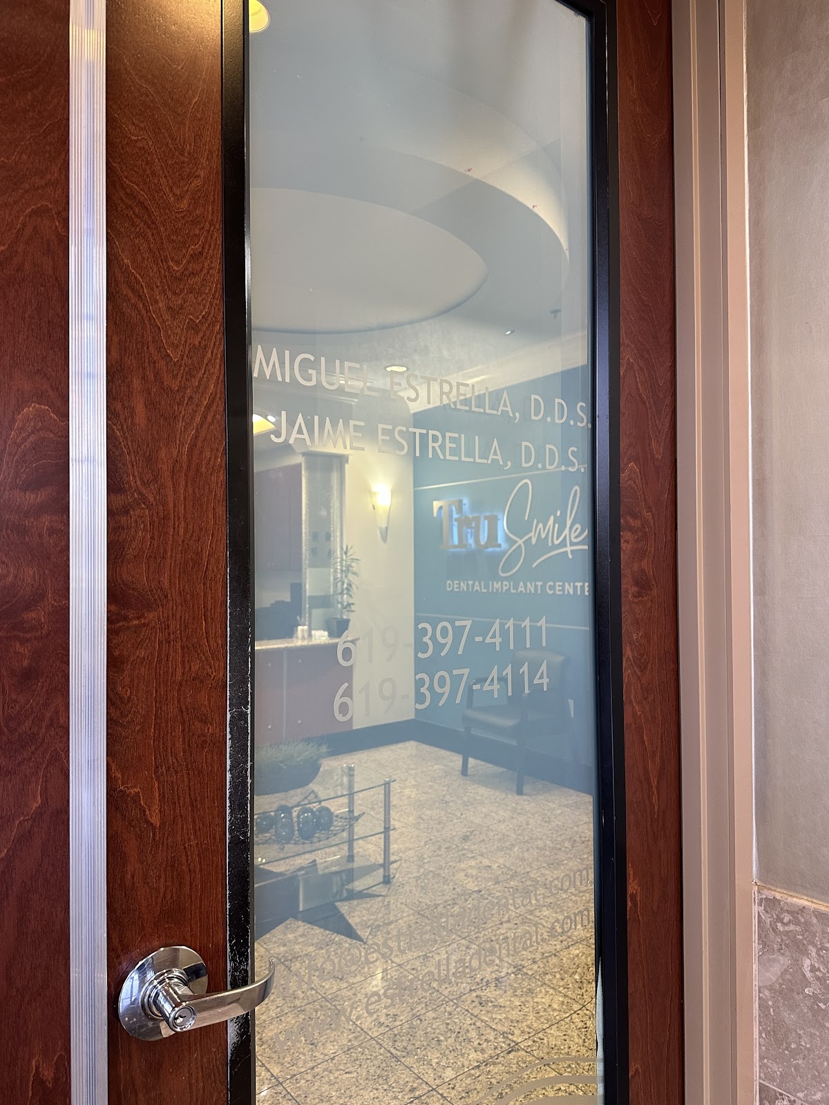 Trusmile Dental Implant Center photo 1