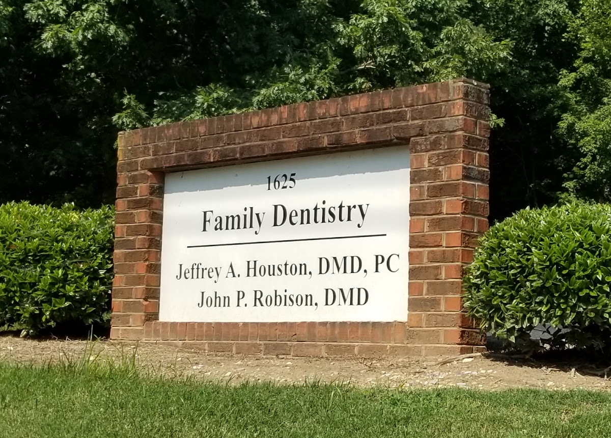 Robison & Campbell Family Dentistry photo 4