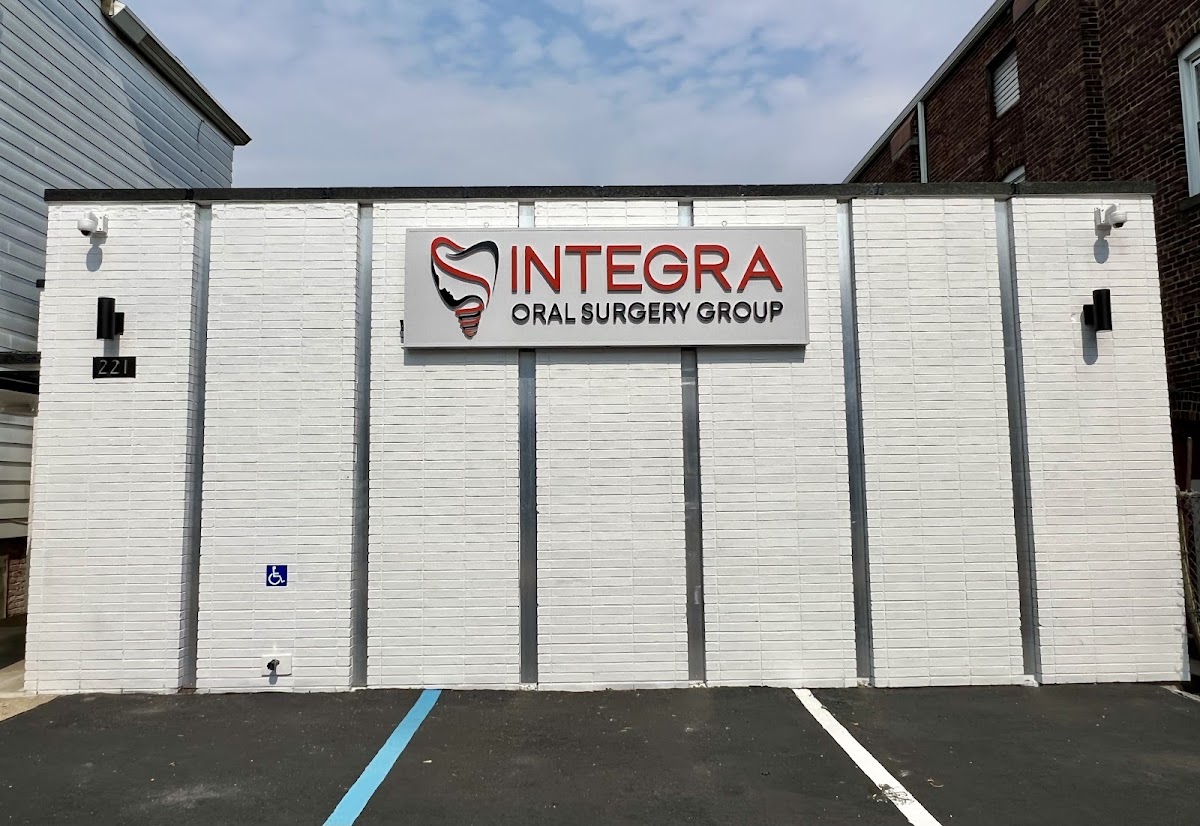 Integra Oral Surgery Group photo 1