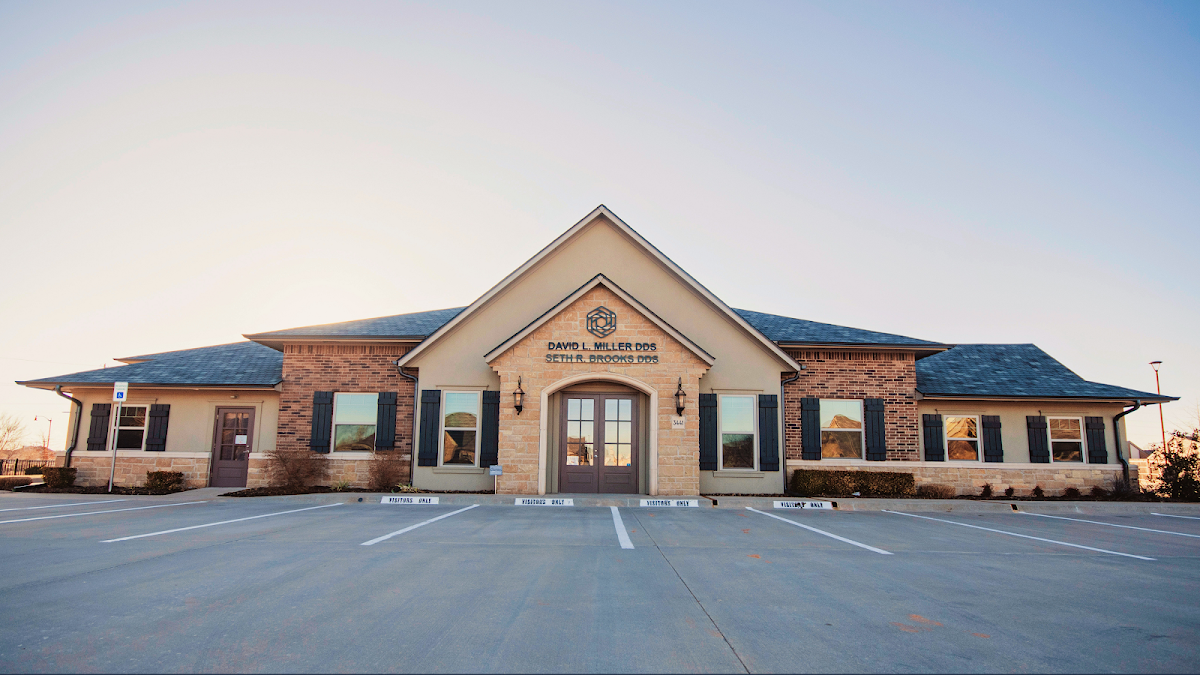 Oklahoma Dental Implants & Oral Surgery photo 1