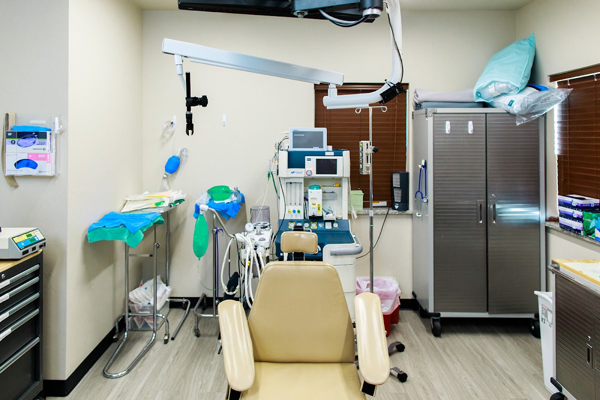 Oklahoma Dental Implants & Oral Surgery photo 2
