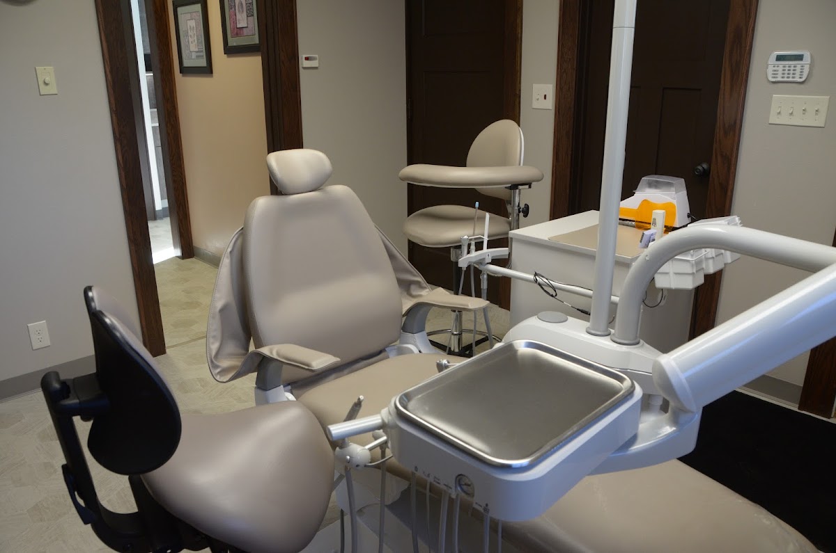Peglow Jennifer R. DDS ? Family Dental Assoc. photo 1