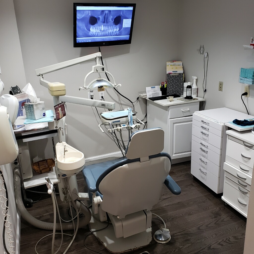 Harrison Implant and Oral Surgery Center photo 3