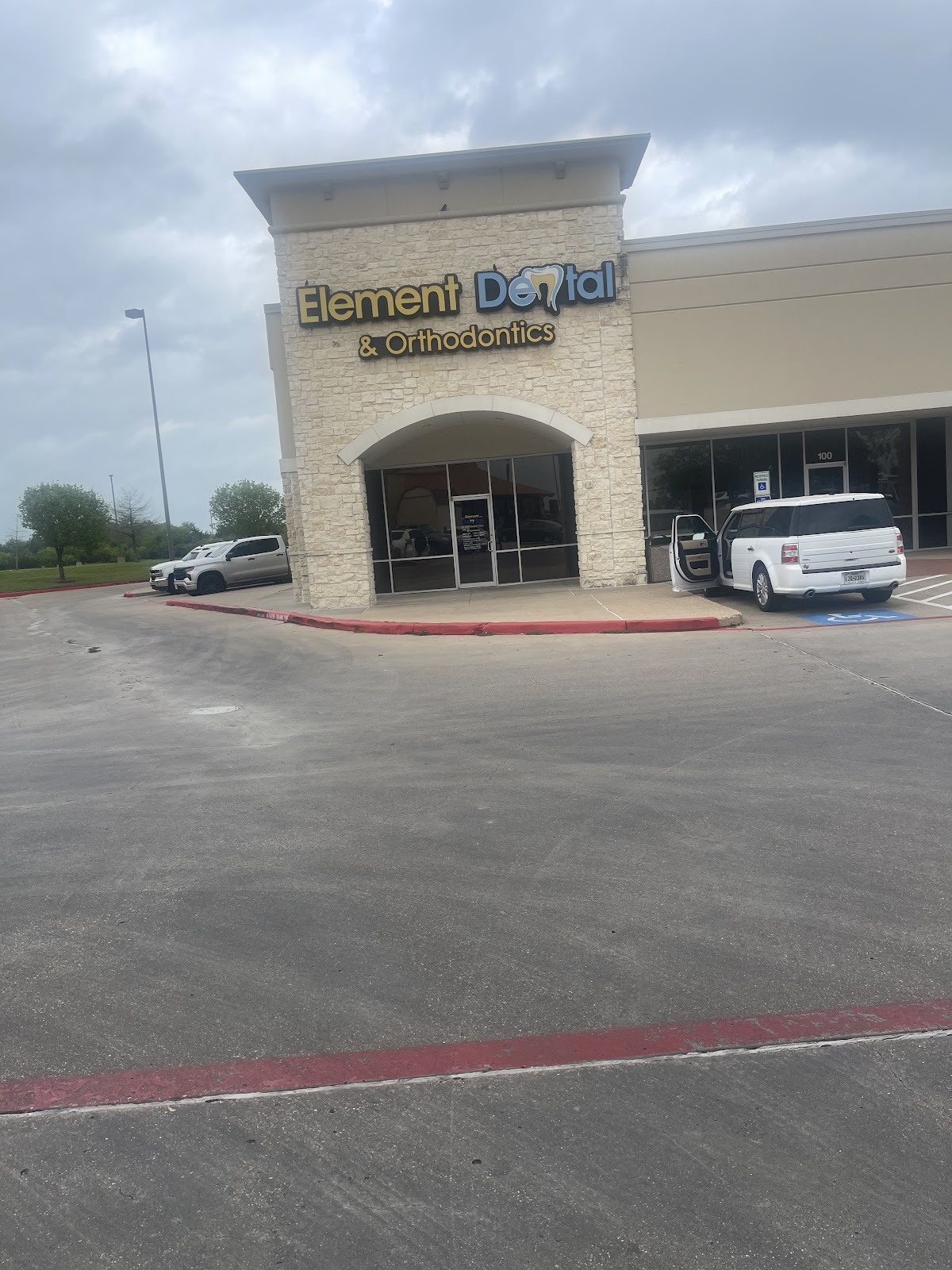 Element Dental & Orthodontics Bryan photo 6