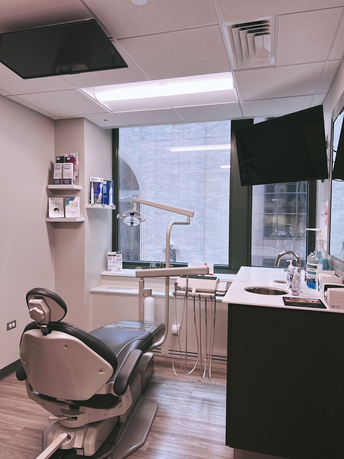 Grand Dentistry Loop photo 1