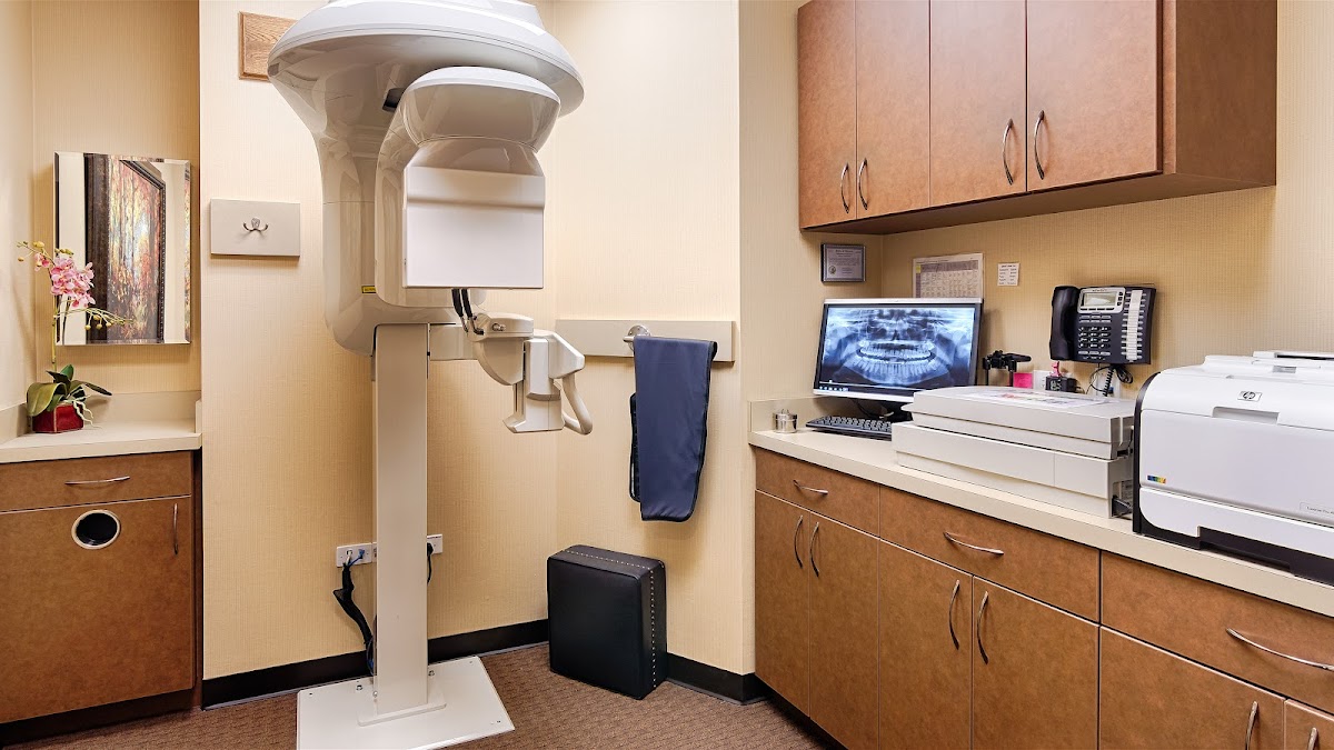Advanced Oral & Maxillofacial Surgery photo 2