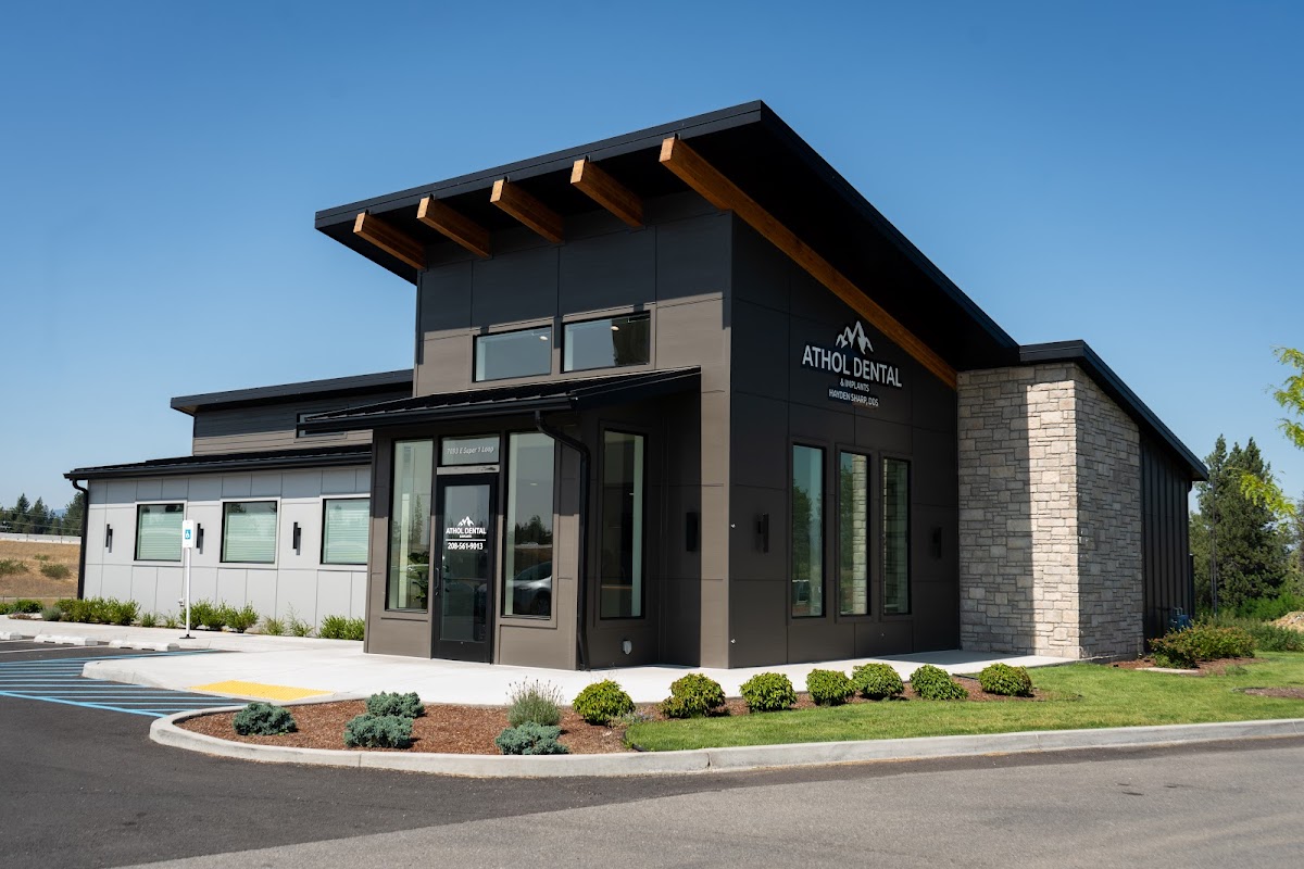 Athol Dental & Implants photo 1
