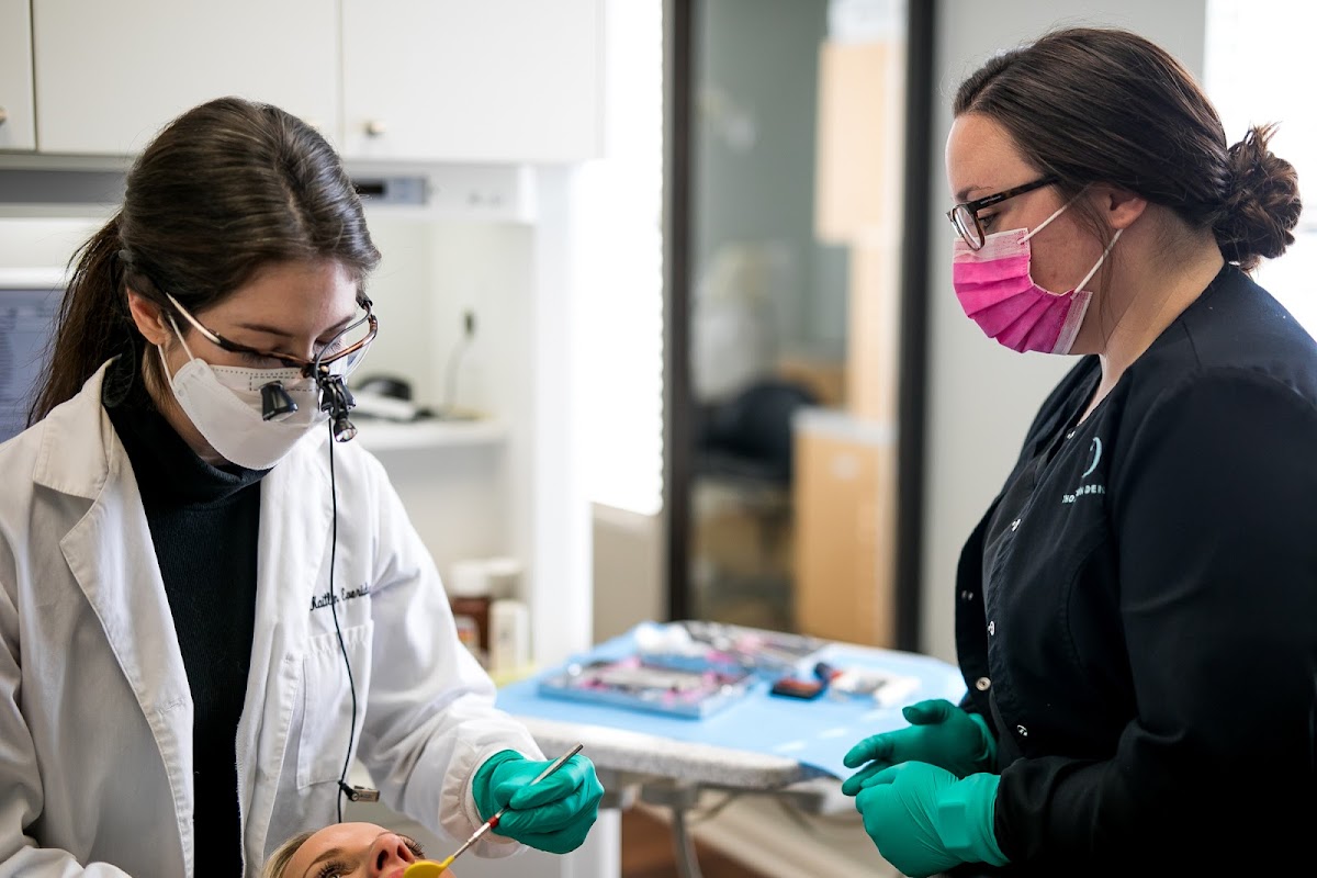 Thompson Family & Implant Dentistry photo 1