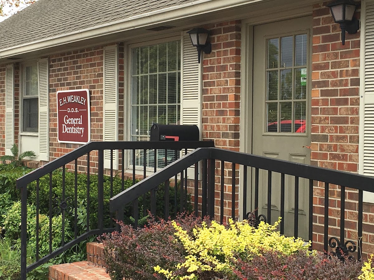 Hometown Dentistry, PLLC photo 1
