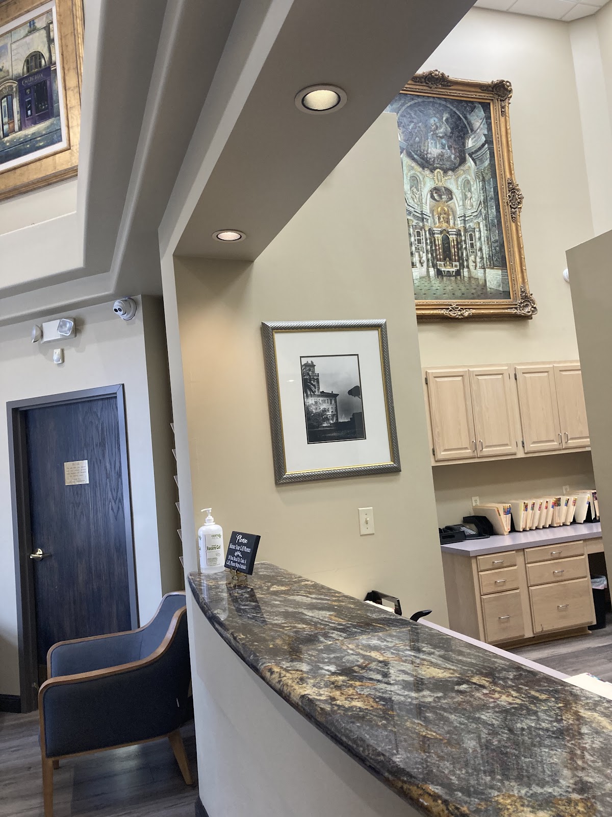 Dr. Lloyd A. Hudson, DDS photo 1