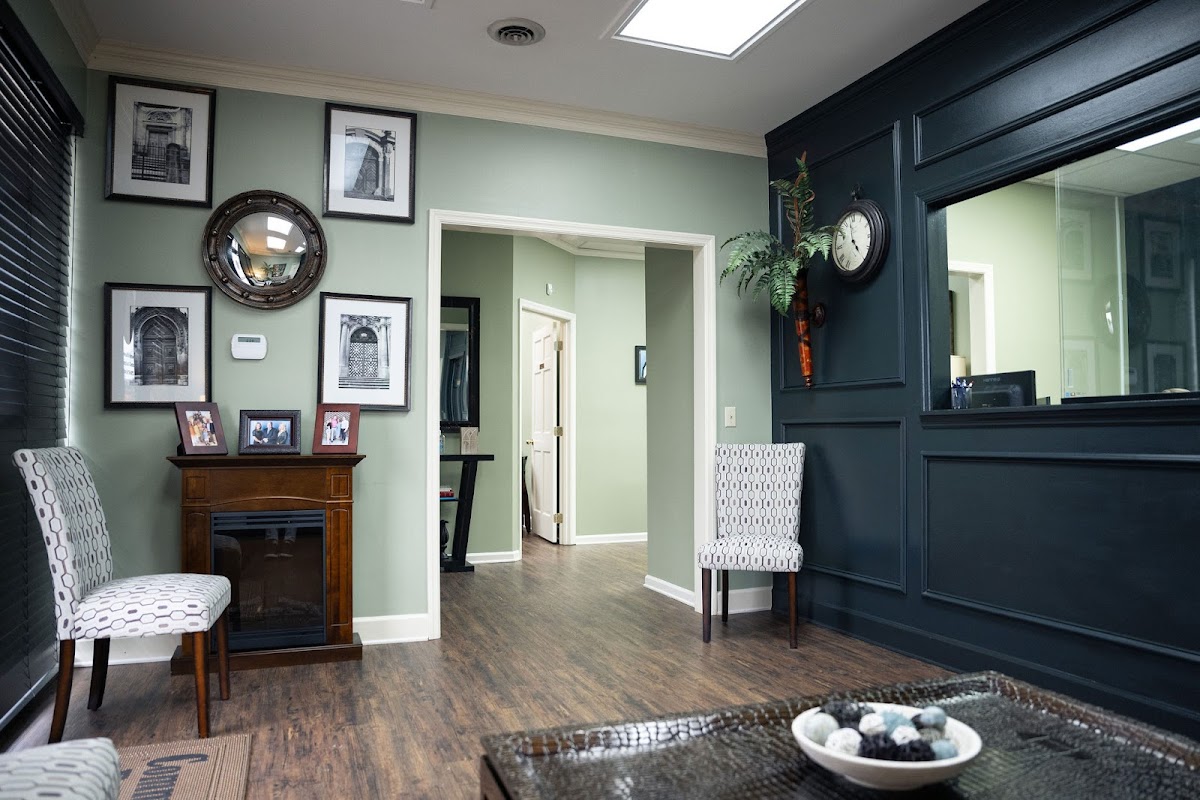 Commonwealth Periodontics and Implant Center photo 3