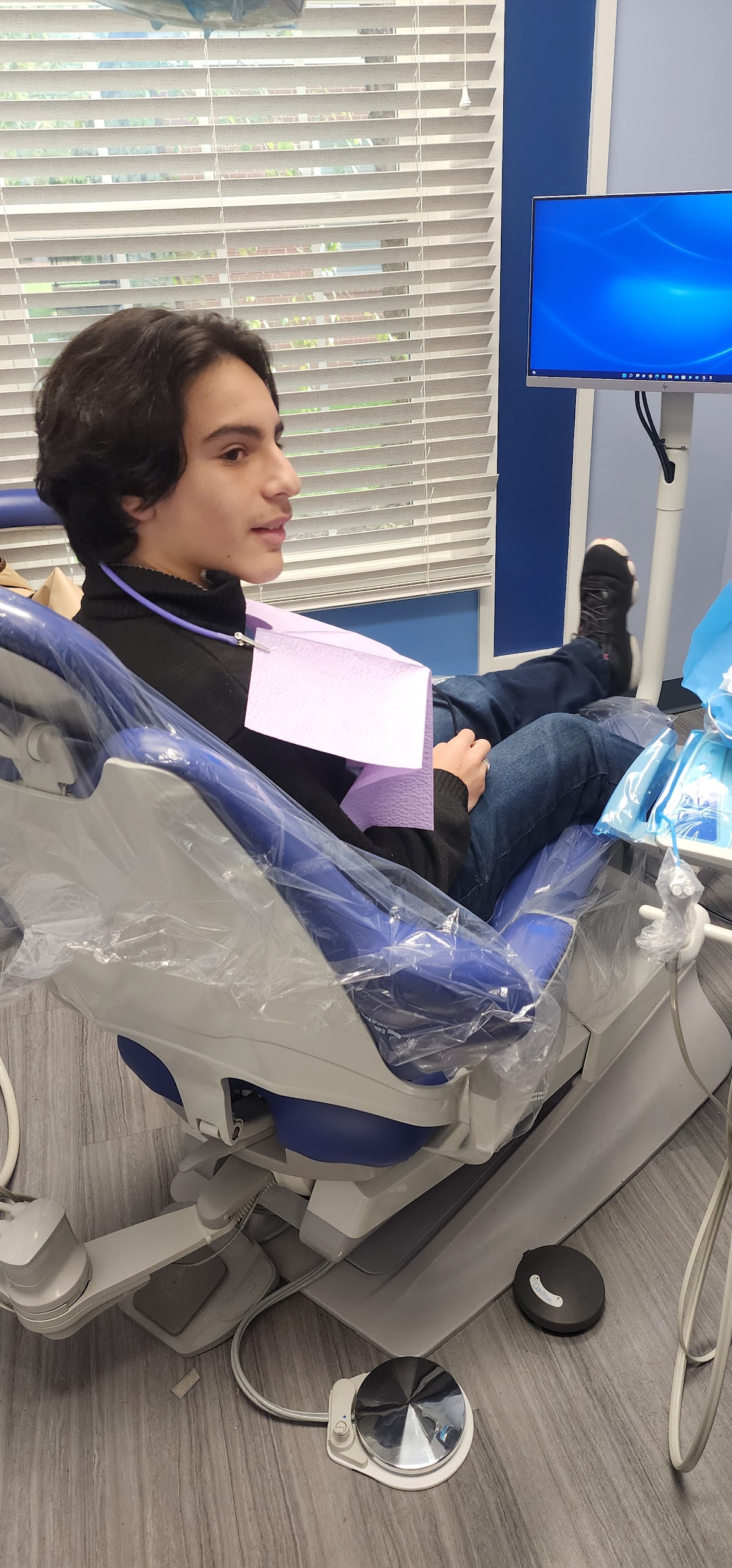 Meeks Oral and Maxillofacial Surgery: Meeks Darrell a DDS photo 4
