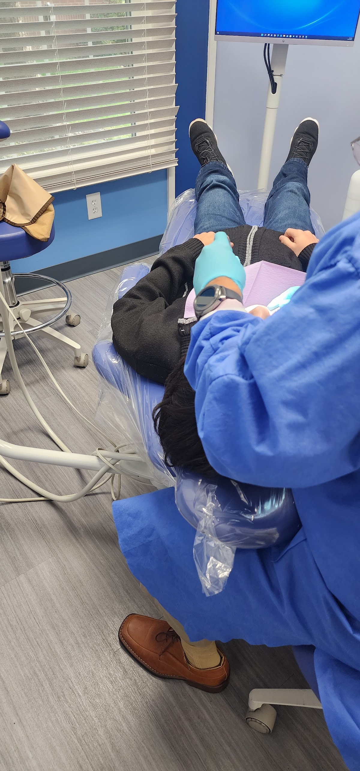 Meeks Oral and Maxillofacial Surgery: Meeks Darrell a DDS photo 5