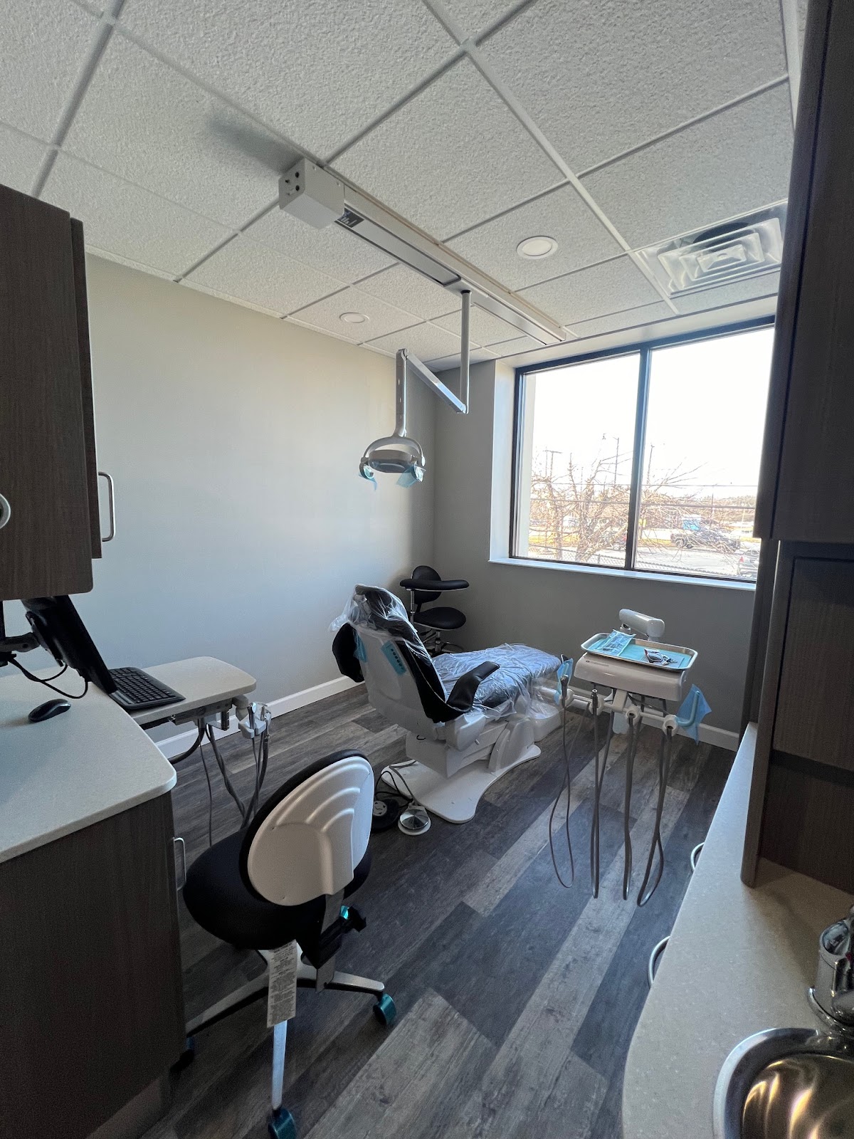 Rockford Dental Lounge photo 6