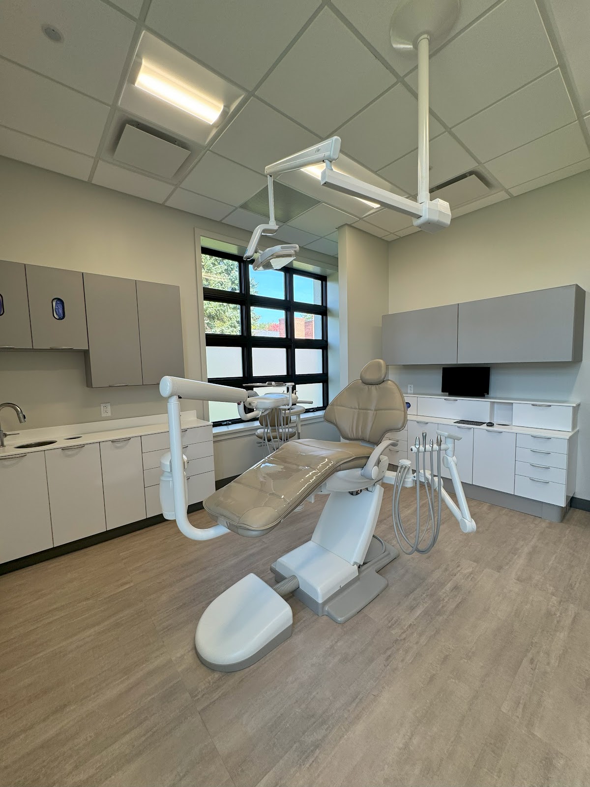 Hybridge Dental Implants photo 6