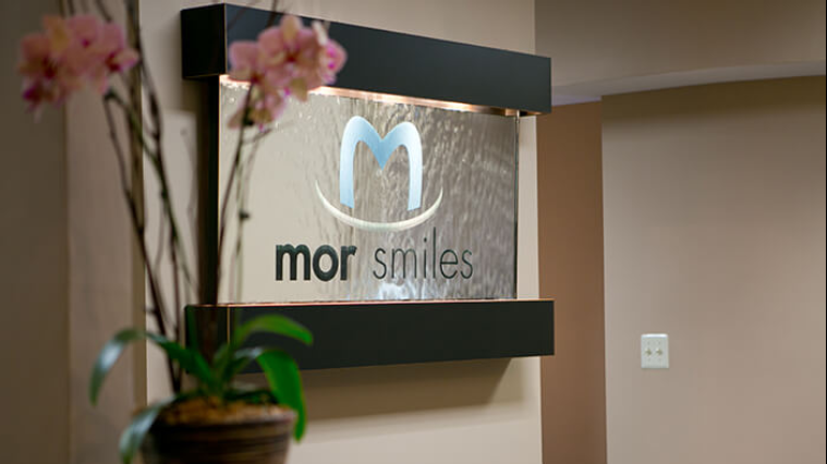 Mor Smiles photo 1