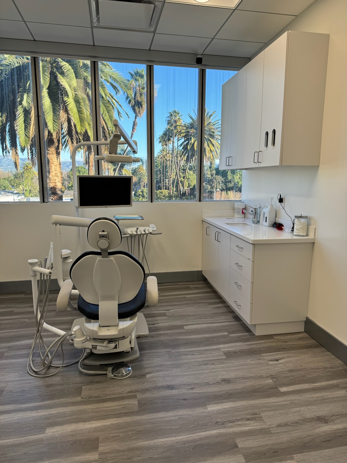 Dental Implants Gps Reseda photo 3