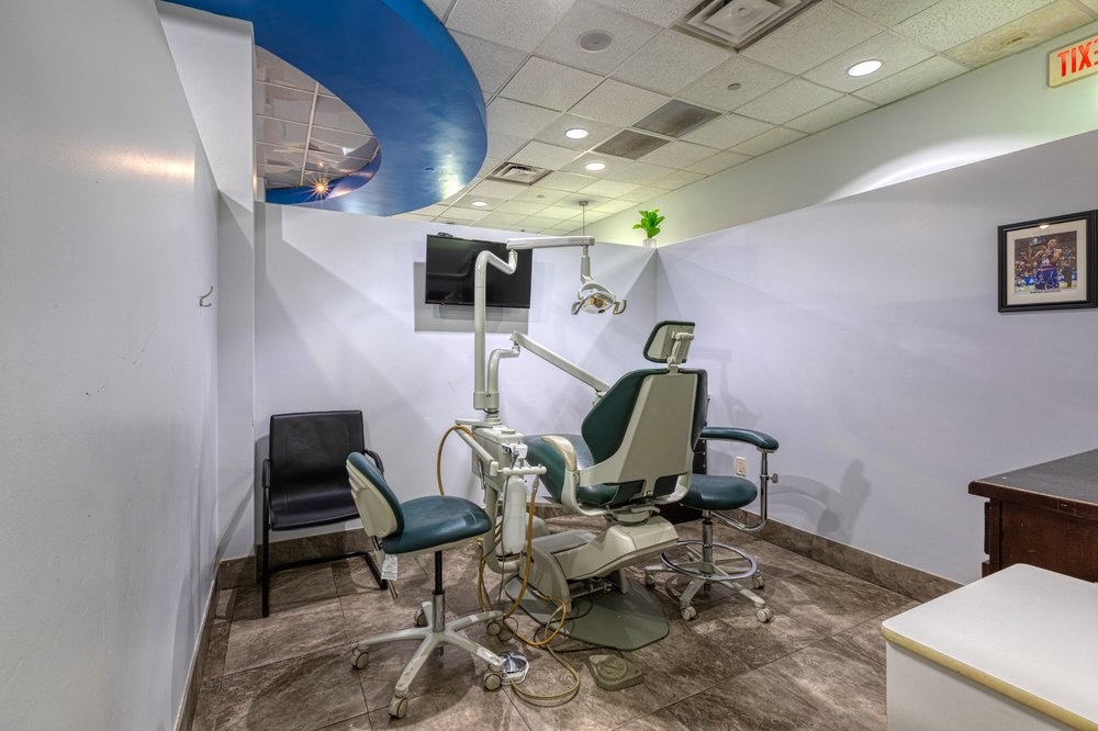Dental Implants Glendale photo 1