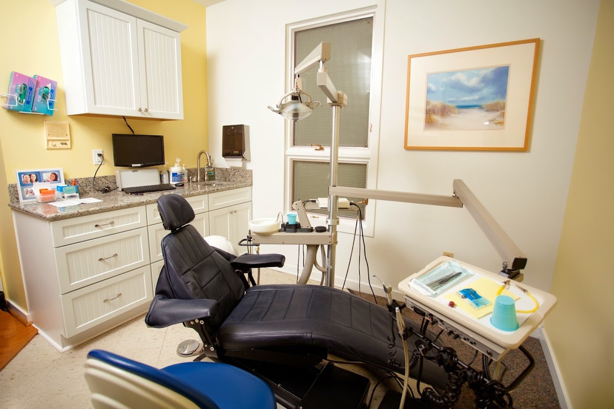 Morrison Dental Group - Williamsburg photo 3