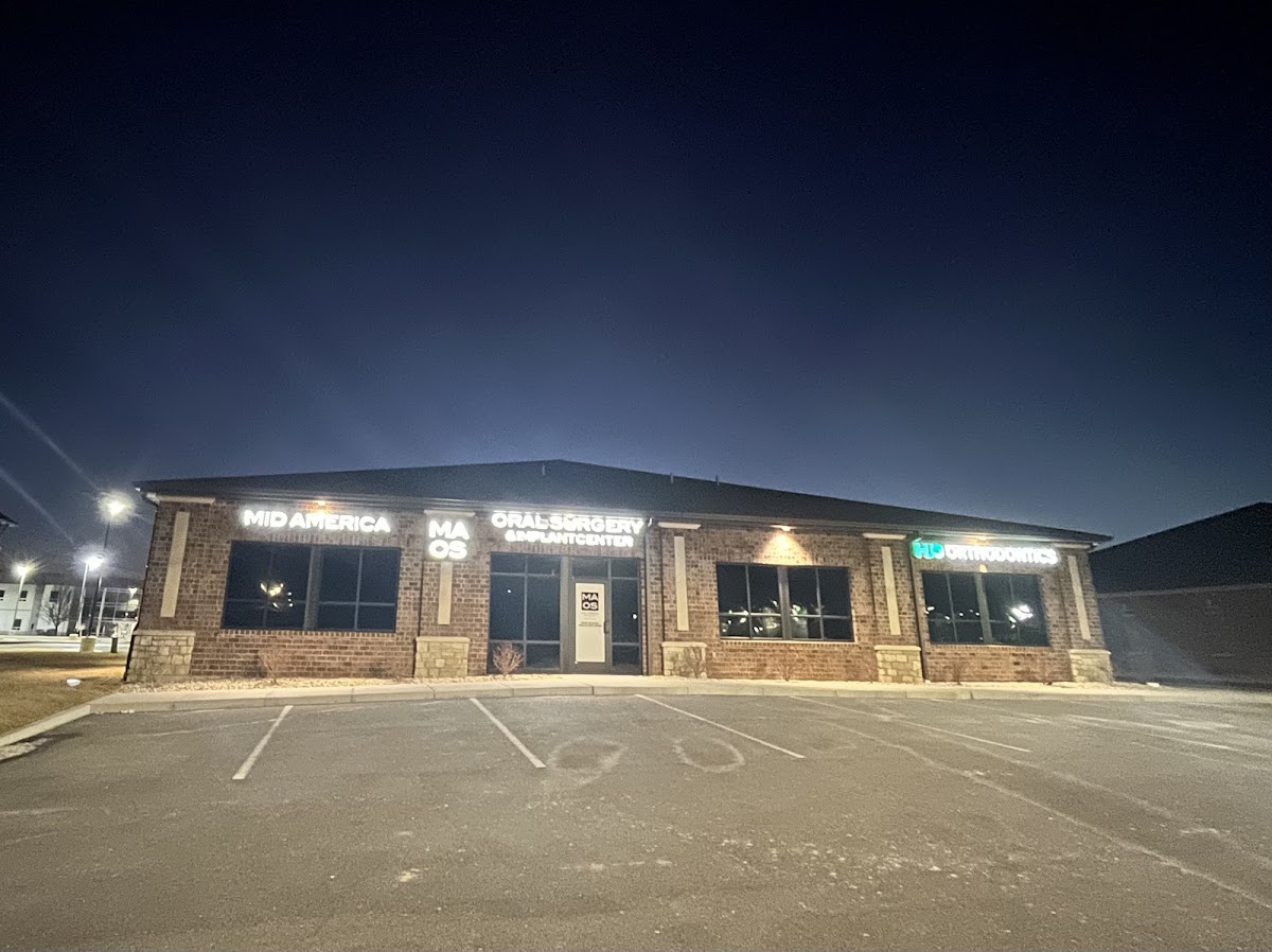 Mid America Oral Surgery & Implant Center photo 1
