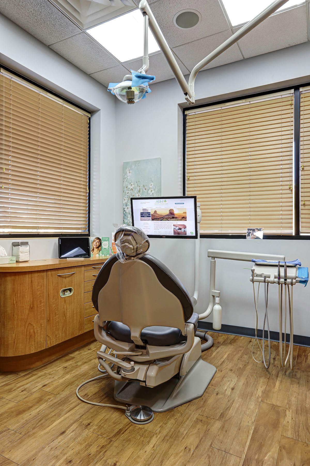 Aesthetic Dental Health photo 1