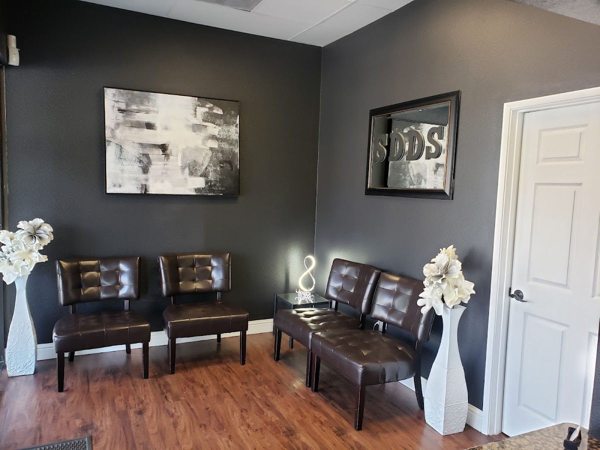 Sdds Dental - Implant, Cosmetic, and General Dentist photo 2