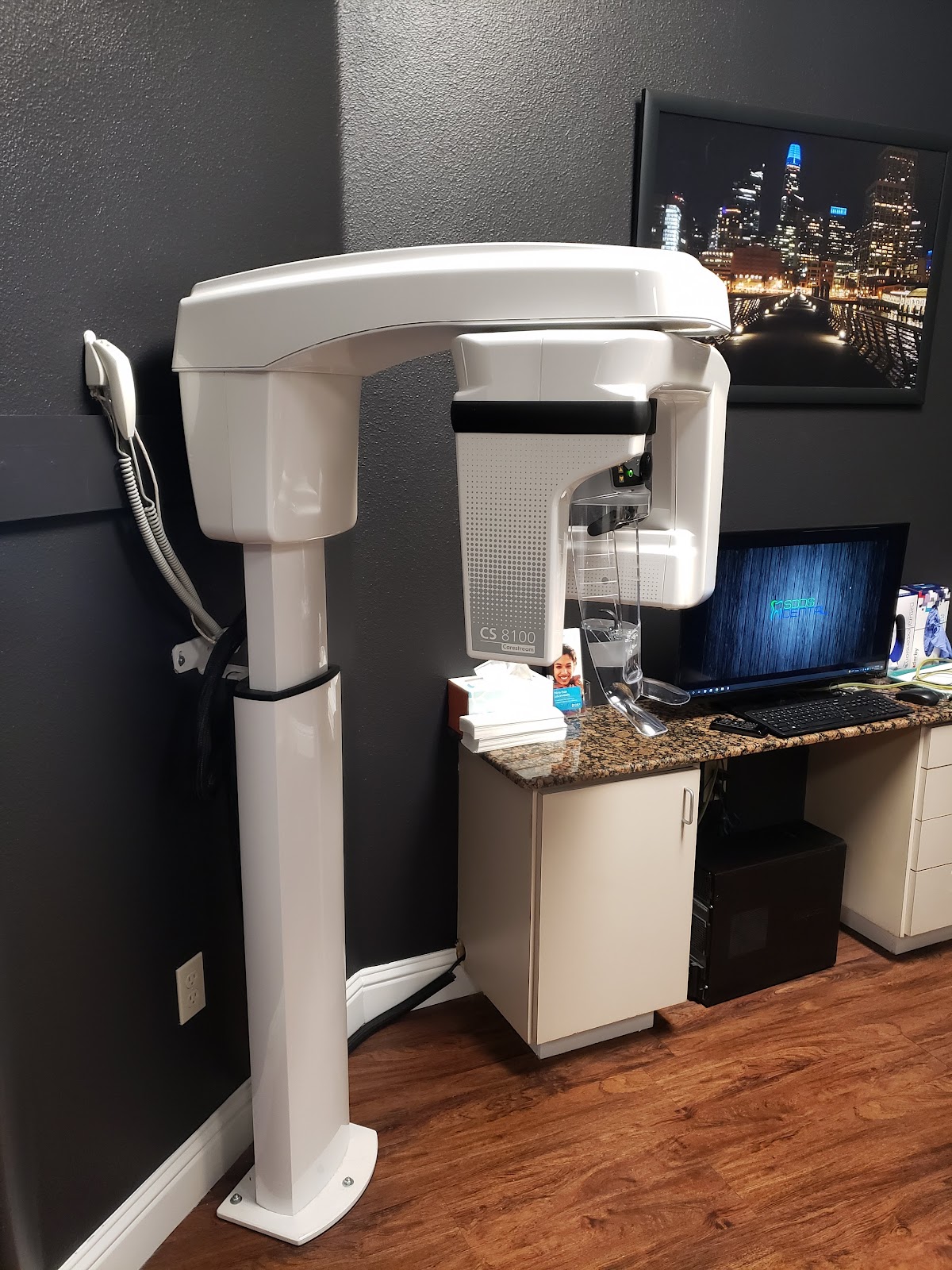 Sdds Dental - Implant, Cosmetic, and General Dentist photo 4