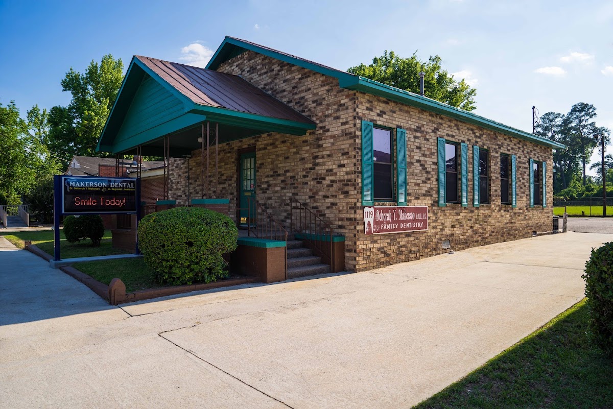 Augusta Family Dental Medical District, Dr. Deborah Makerson photo 1