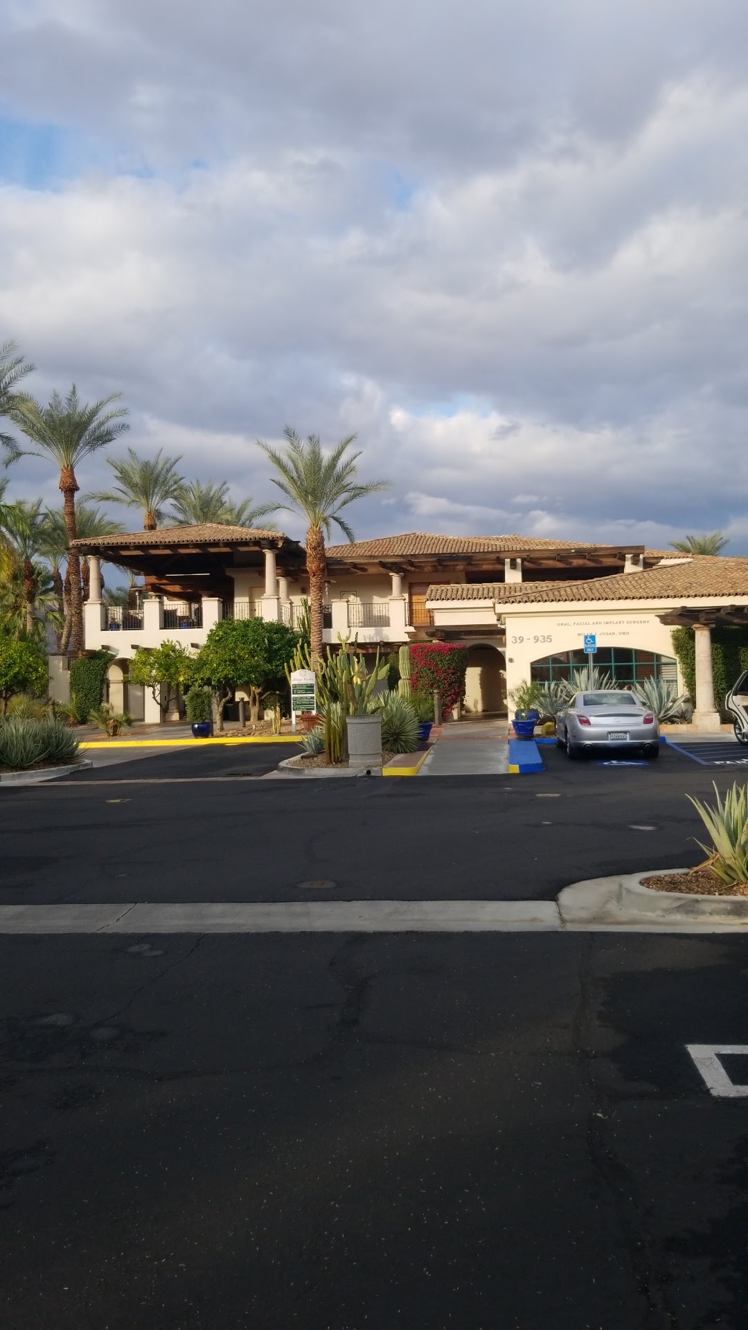 Mirage Center - Oral & Maxillofacial Surgery photo 2
