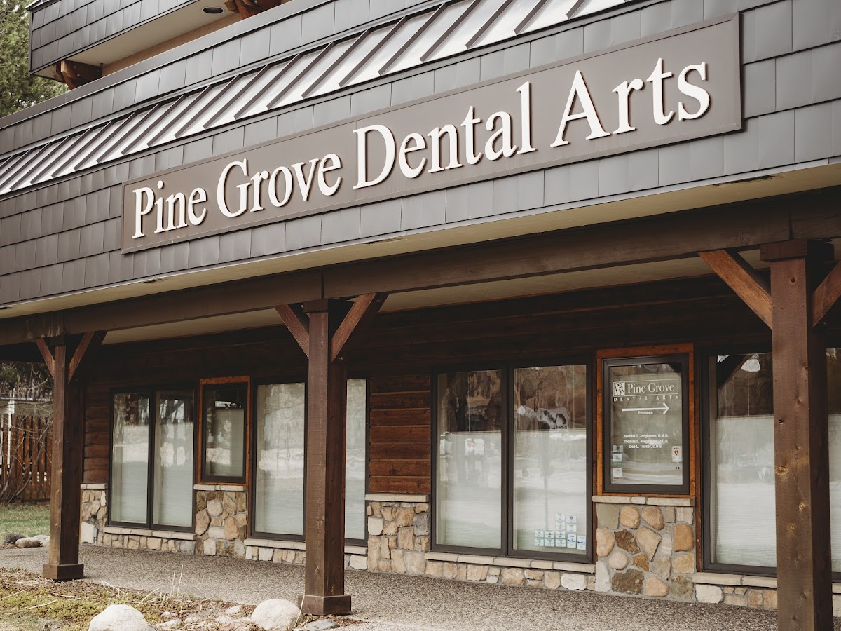 Pine Grove Dental Arts photo 1
