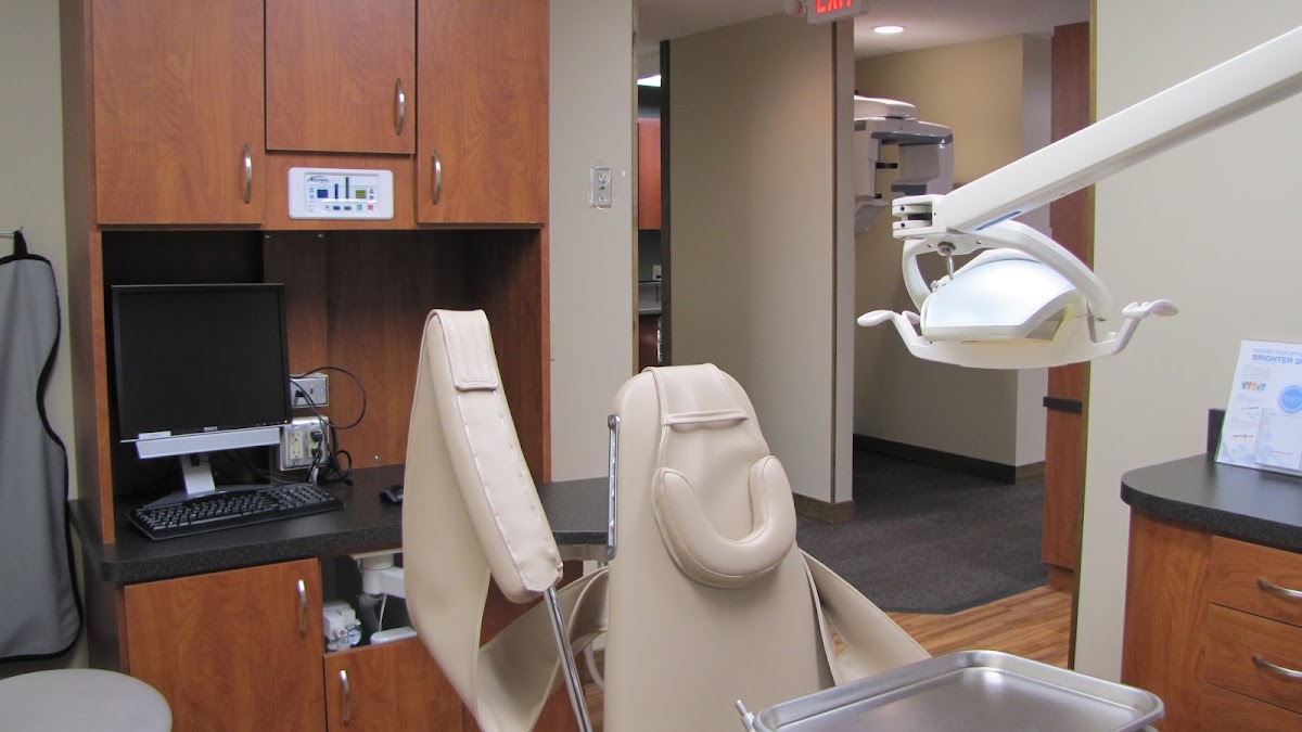 Regis Court Dental Associates photo 2