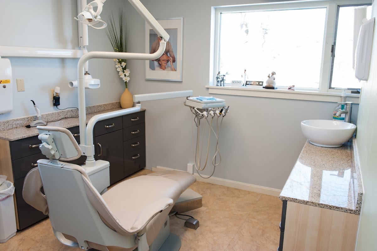 508 Dentist photo 1