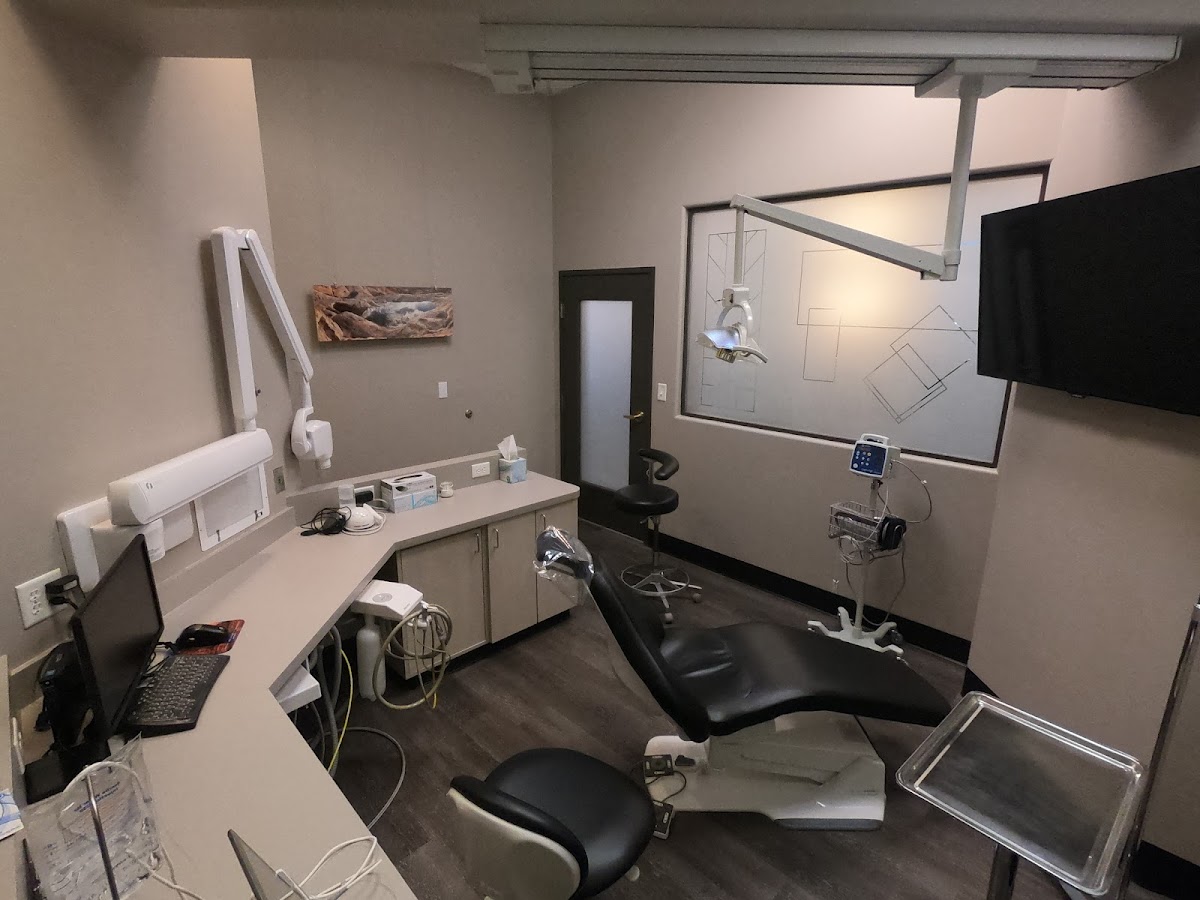 Red Rock Periodontics & Implantology photo 2