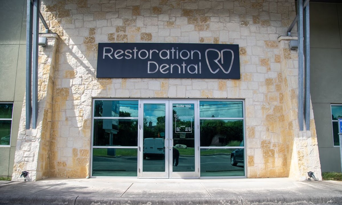 Restoration Dental photo 1
