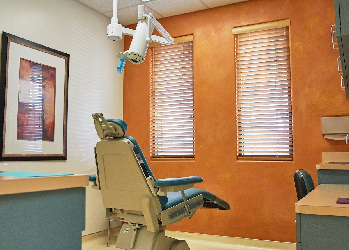 Casas Adobes Oral and Maxillofacial Surgery photo 4