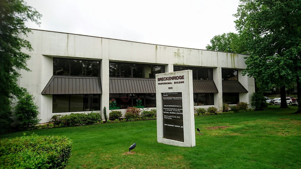 Pinnacle Periodontics & Dental Implant Center photo 2