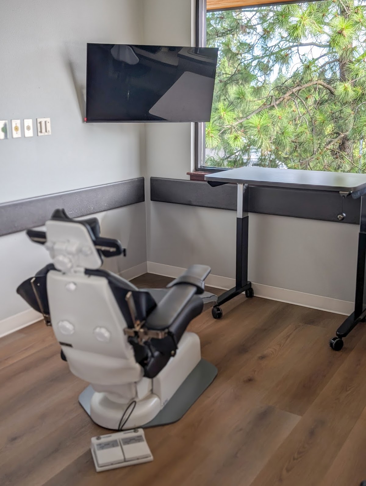 Timberline Oral Surgery & Dental Implants - South Hill photo 4