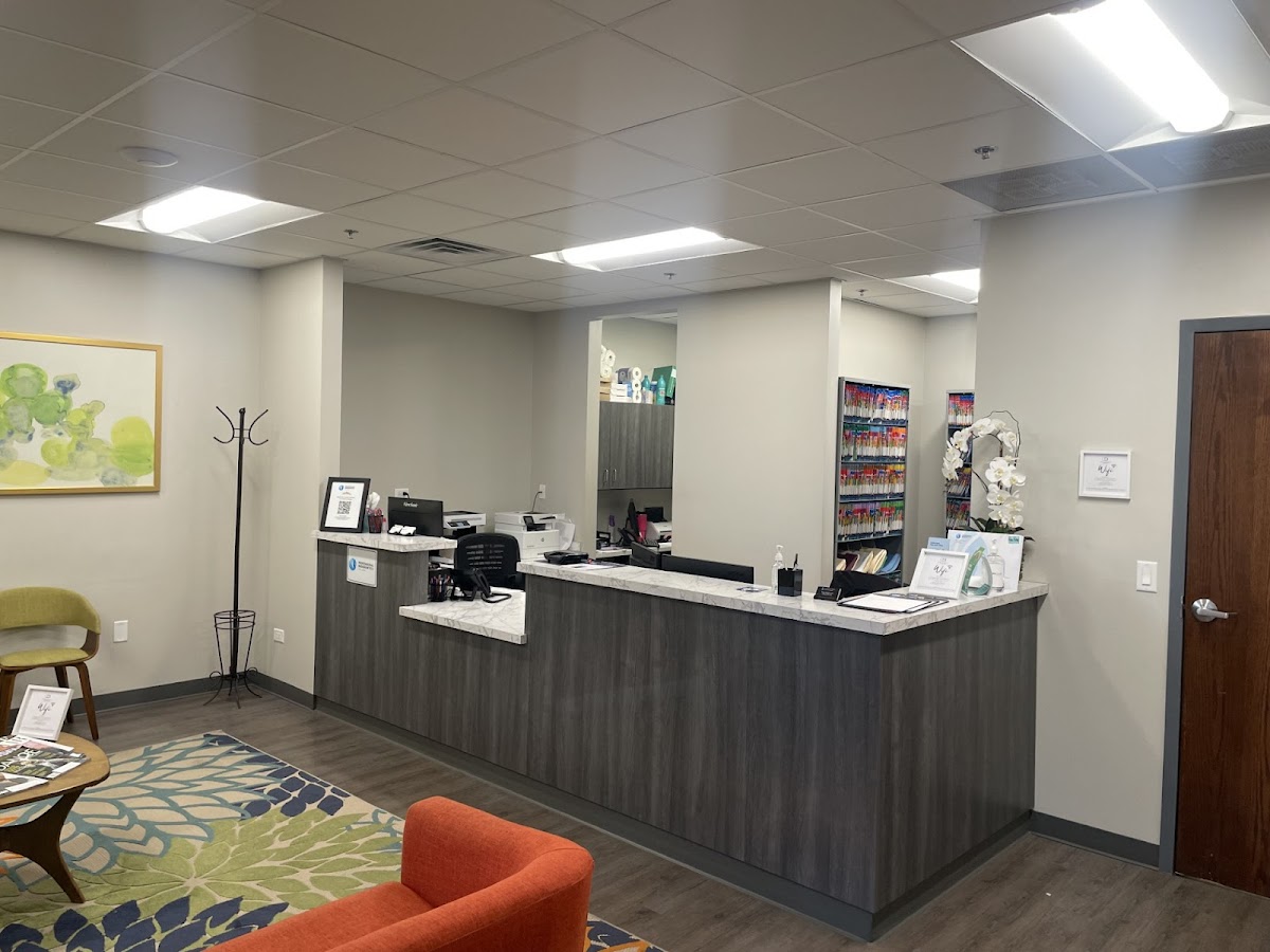 Chicago Dental Implants & Oral Surgery photo 2