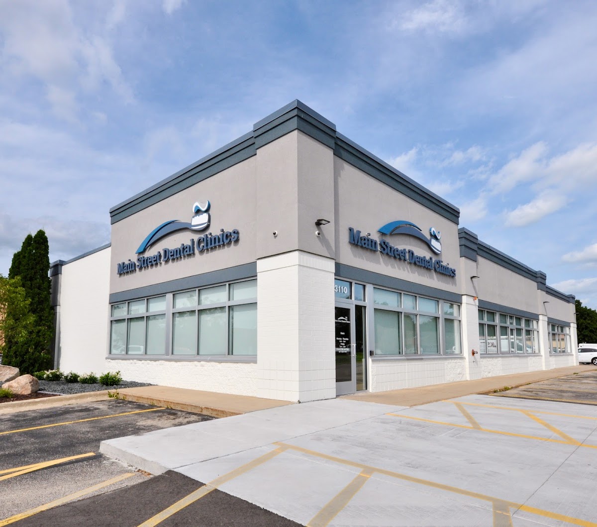 Main Street Dental Clinics of Rochester photo 1