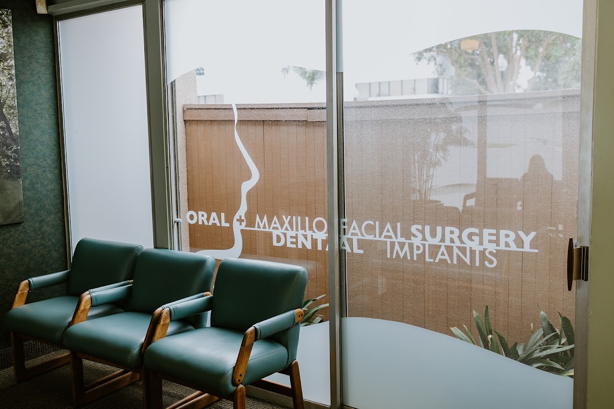 Los Alamitos Dental Implants And Oral Surgery photo 6