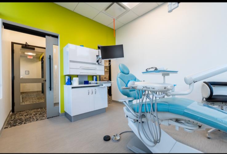 Implants and Root Canals photo 4