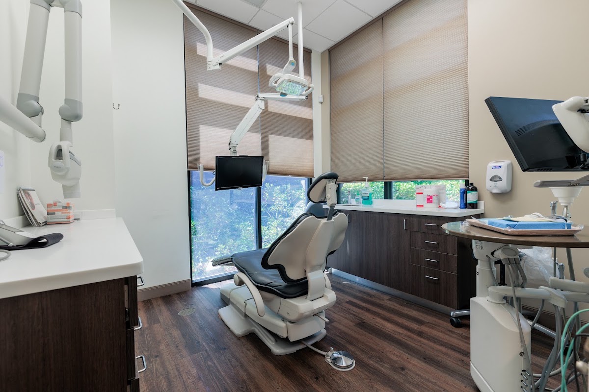 Simi West Dental Group photo 1