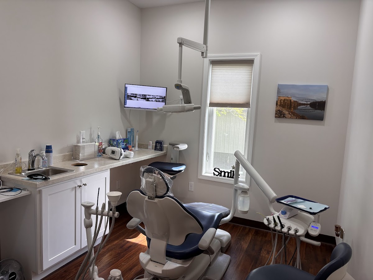 Thacker Riverside Dental photo 1