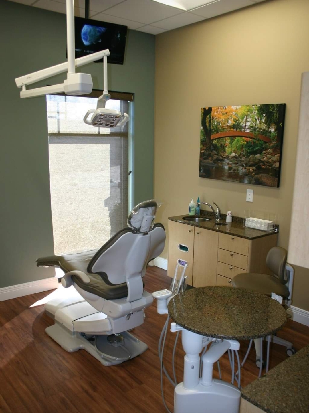 Smith Family & Cosmetic Dentistry photo 2