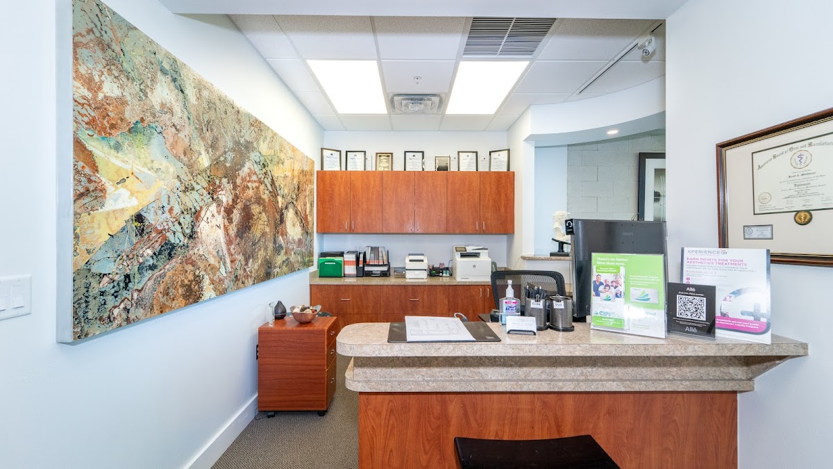 Scott Middleton Oral Surgery - Sarasota Oral and Implant Surgery photo 2