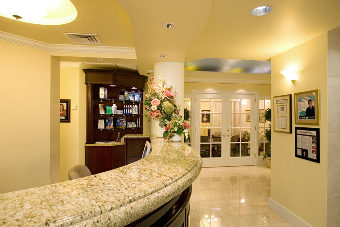 Cosmetic Dentist Honolulu : Wynn H. Okuda DMD Inc photo 2