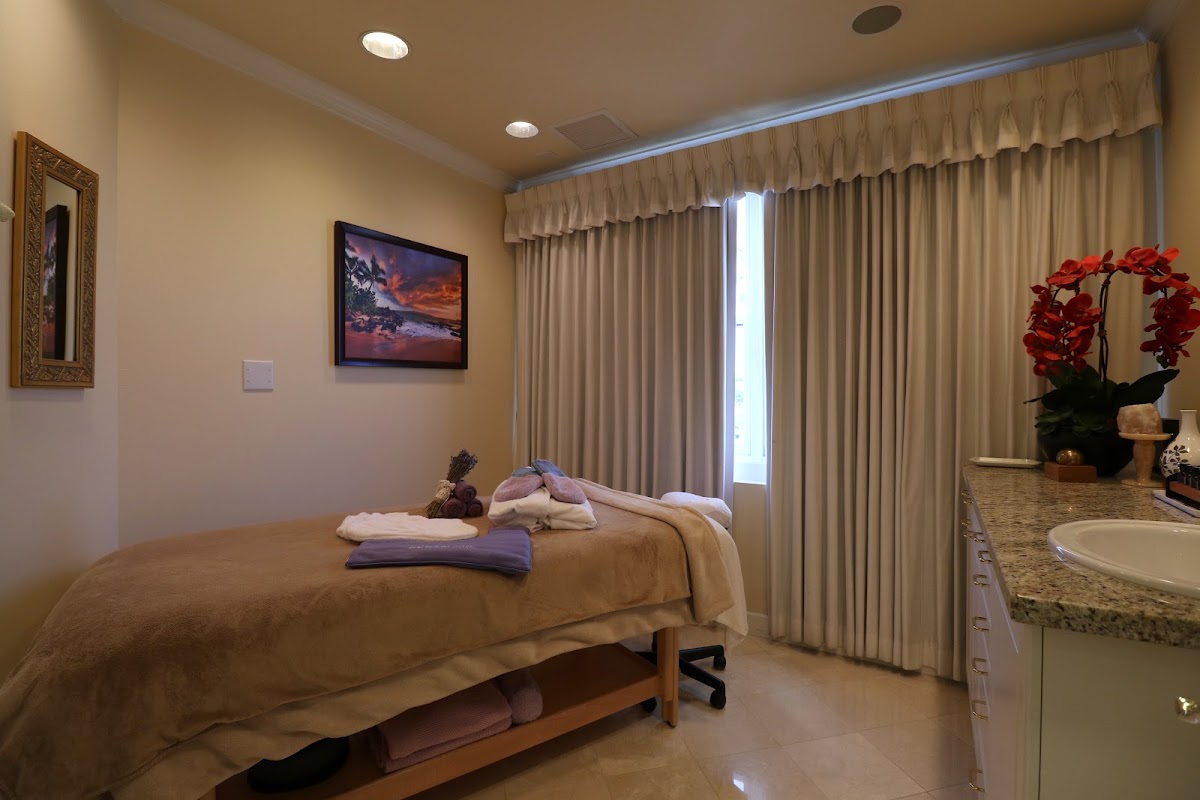 Cosmetic Dentist Honolulu : Wynn H. Okuda DMD Inc photo 5