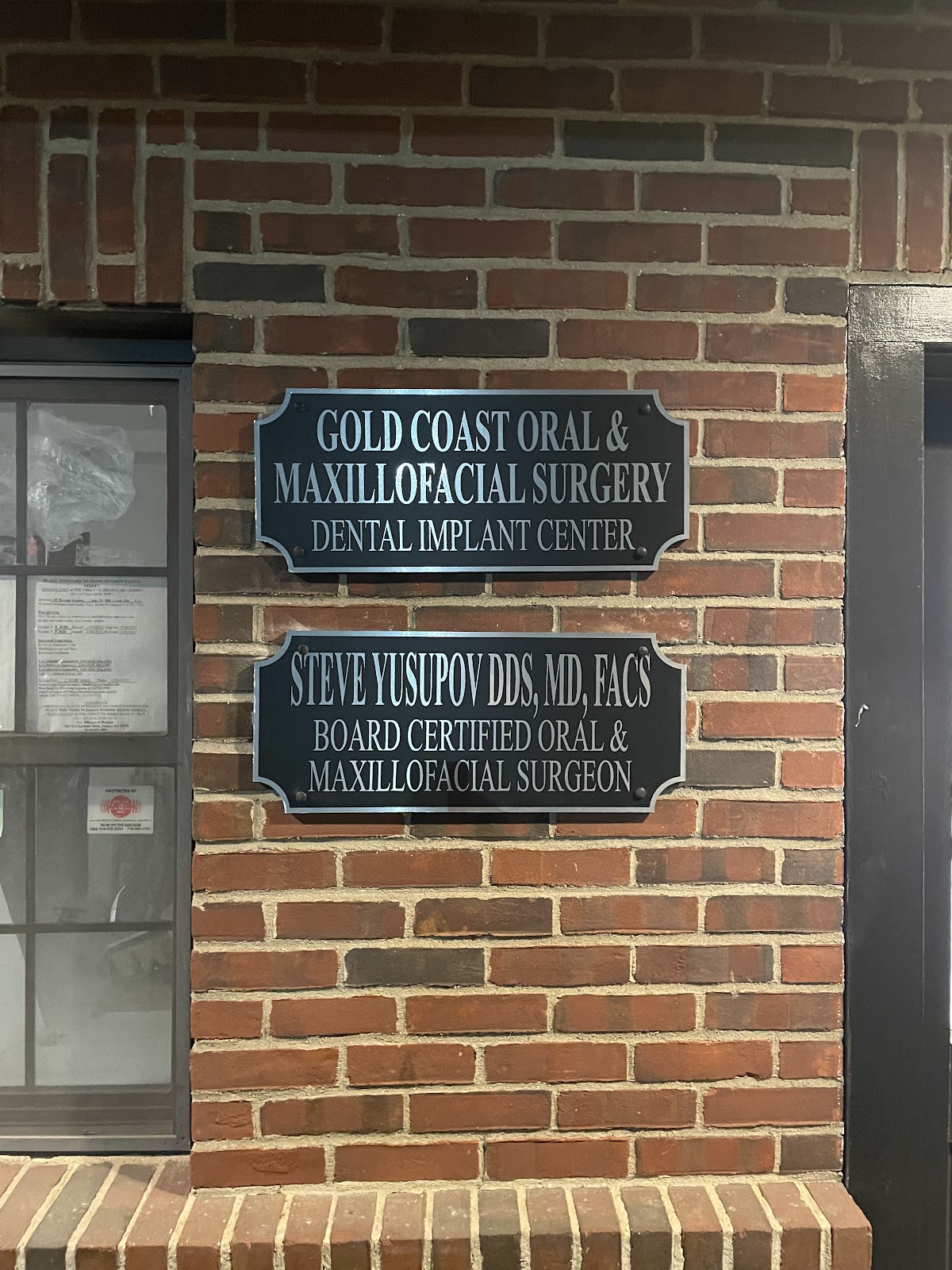 Gold Coast Oral & Maxillofacial Surgery, Center for Dental Implants photo 4