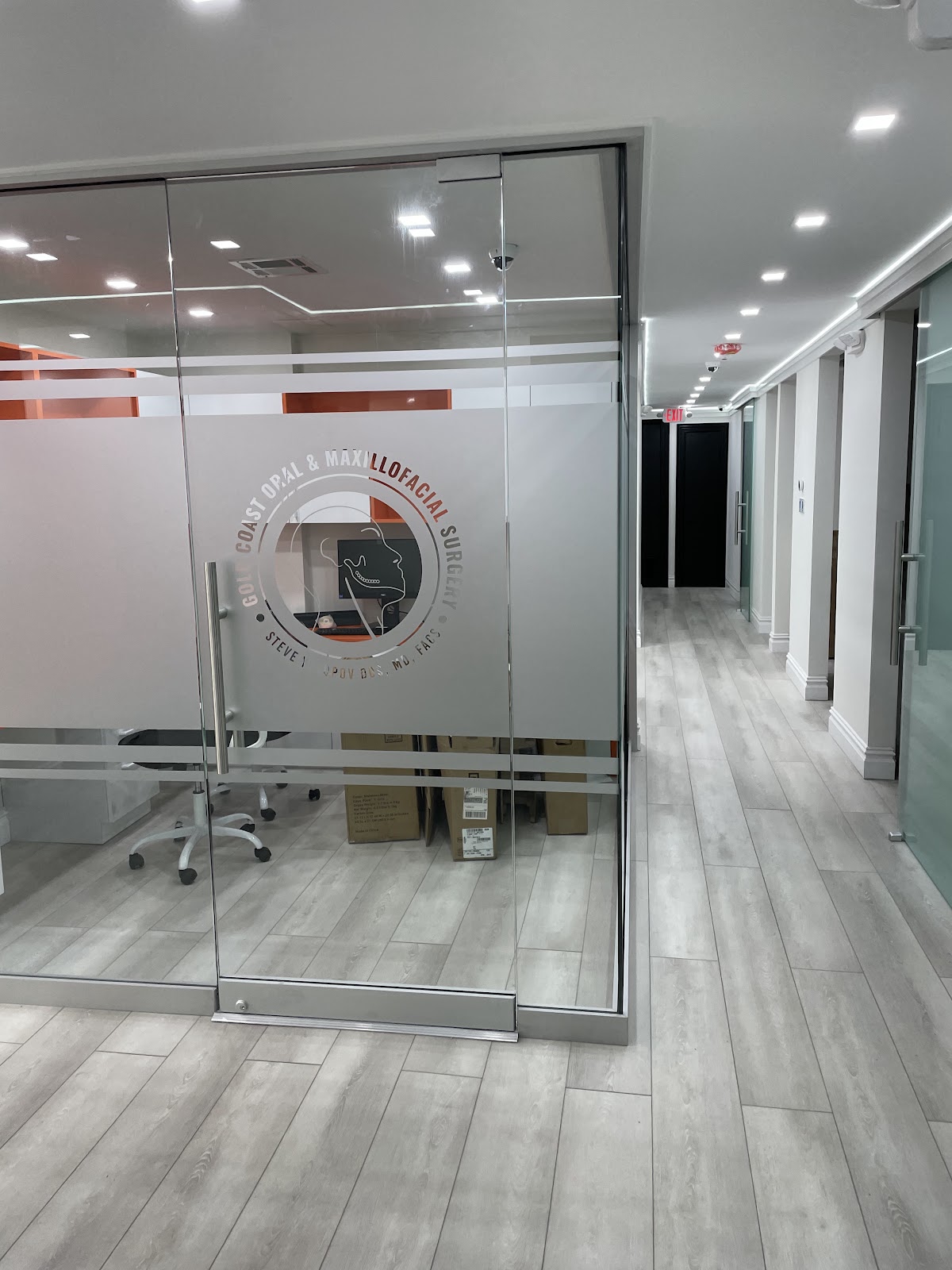Gold Coast Oral & Maxillofacial Surgery, Center for Dental Implants photo 5