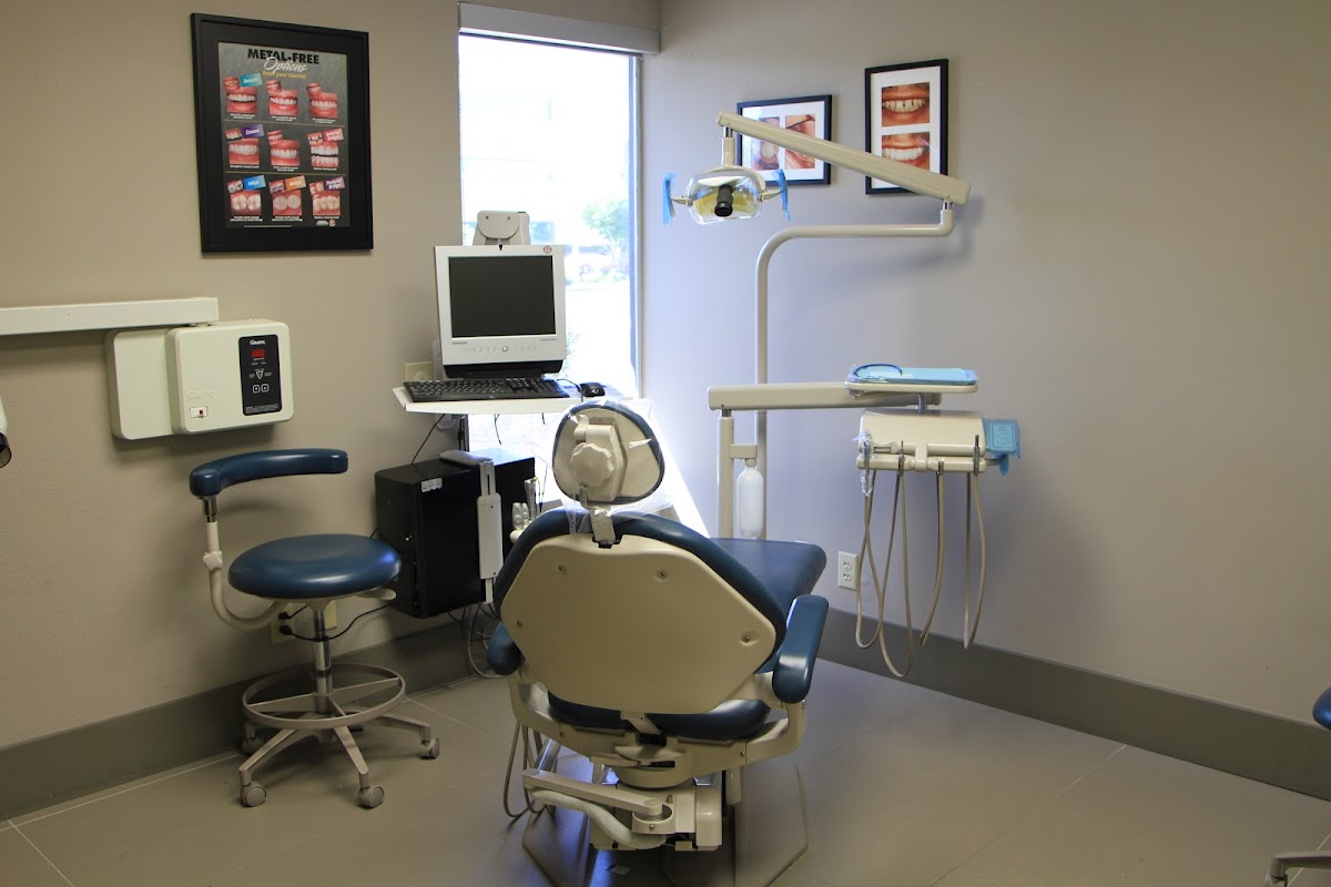 Dr Azimi Dds photo 1